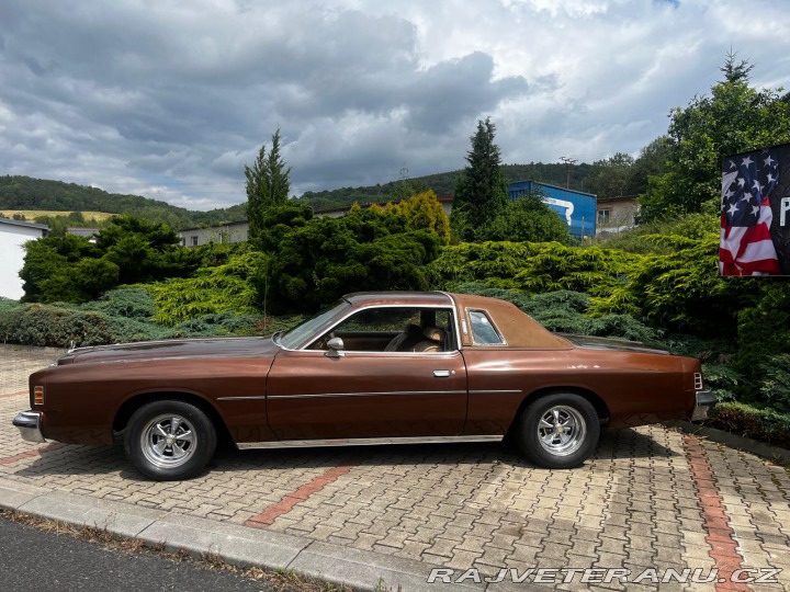 Chrysler Cordoba  1977