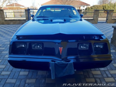 Pontiac Firebird TranaAm