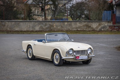 Triumph TR4 2000