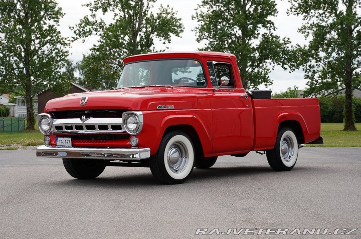 Ford F F-100 Custom Cab 1957