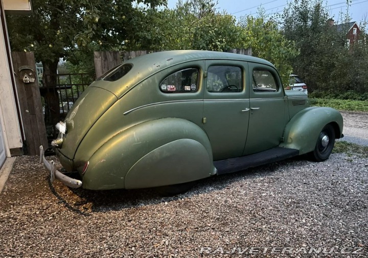 Ford Ostatní modely De Luxe 1938