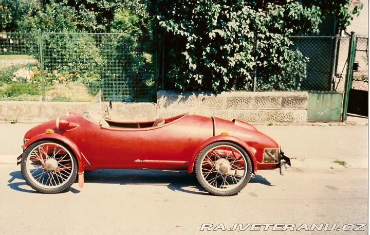 Ostatní značky Ostatní modely Krajan - lidové vozítko 1948