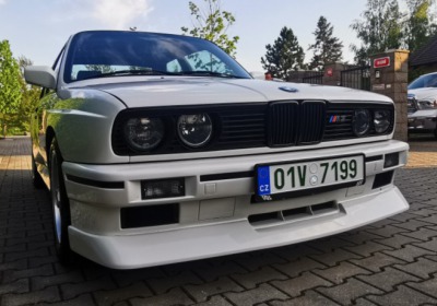 BMW M3 E30