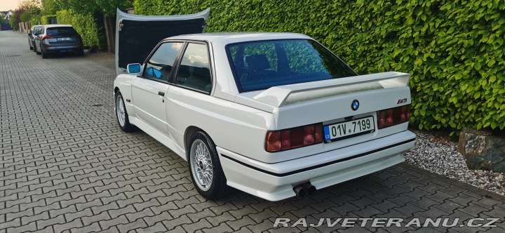 BMW M3 E30 1989