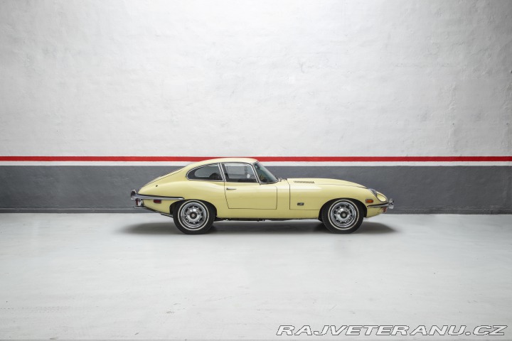 Jaguar E-Type 4,2 FHC 2. série 1971