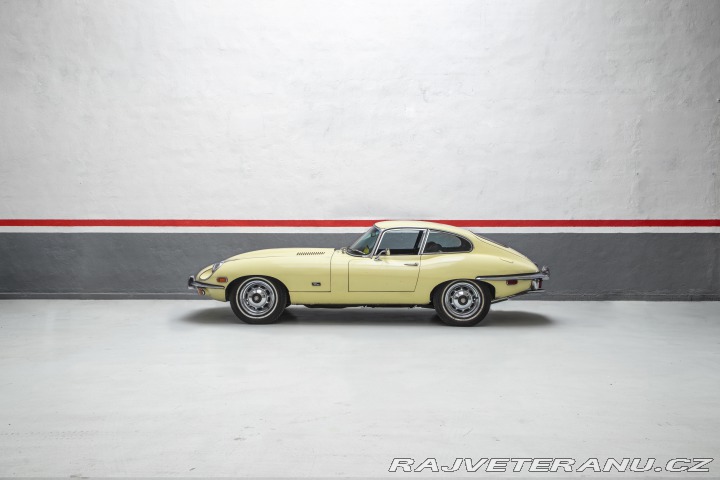 Jaguar E-Type 4,2 FHC 2. série 1971