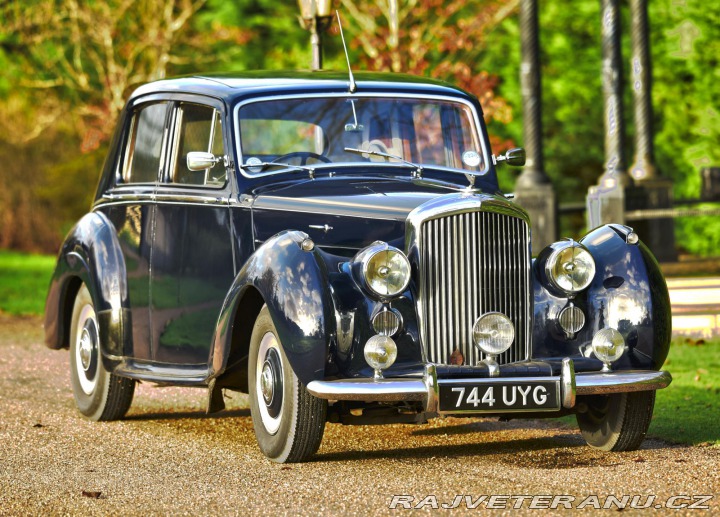 Bentley R Type (1) 1953