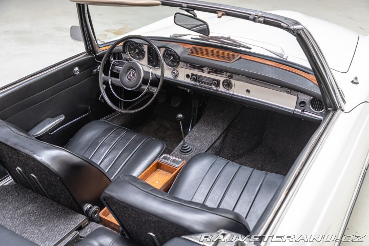 Mercedes-Benz SL 230 SL 1964