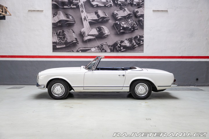 Mercedes-Benz SL 230 SL 1964