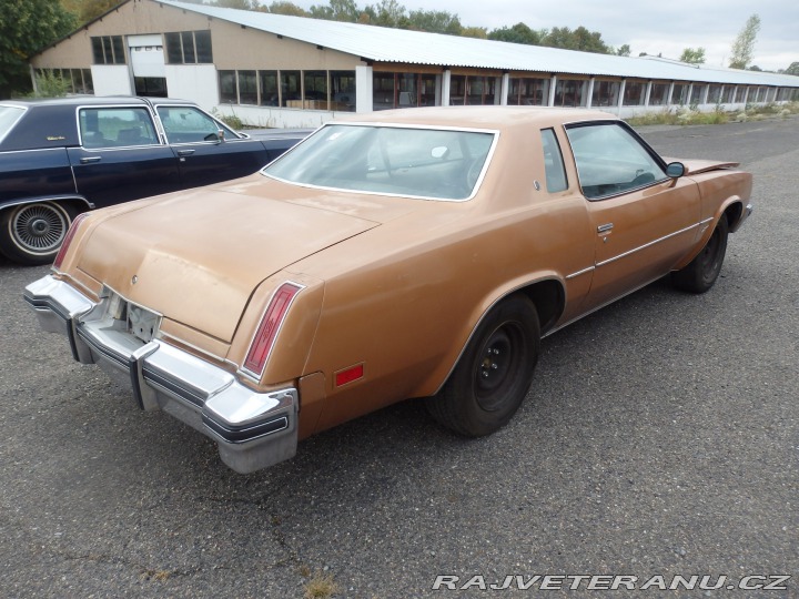 Oldsmobile Cutlass Coupe 1977