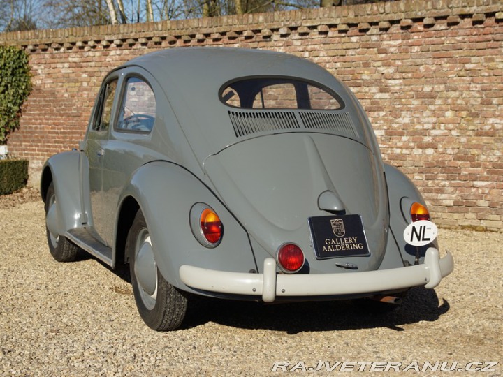 Volkswagen Brouk 1200 Oval window 1955