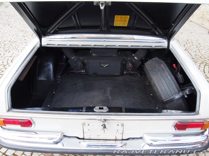 Mercedes-Benz 250 W108 250S RHD manuál klim