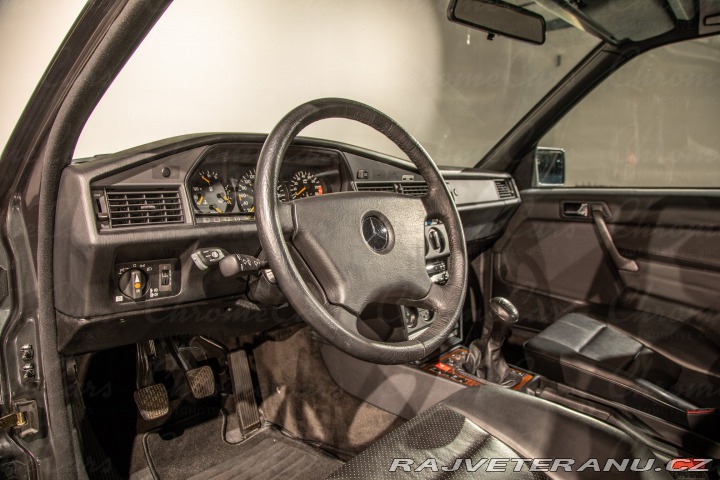 Mercedes-Benz 190 E 2.3 16 V 1. majitel 1986