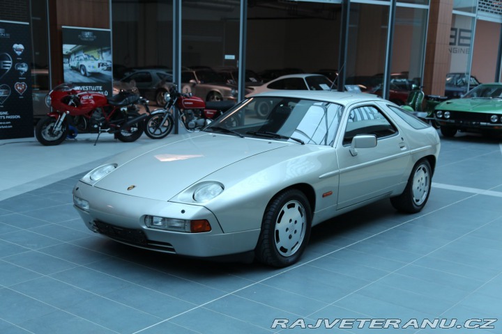 Porsche 928 S4 1988