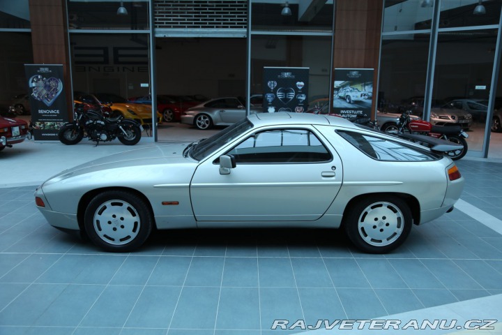 Porsche 928 S4 1988