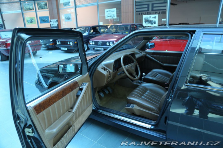 Lancia Thema 8.32 1988