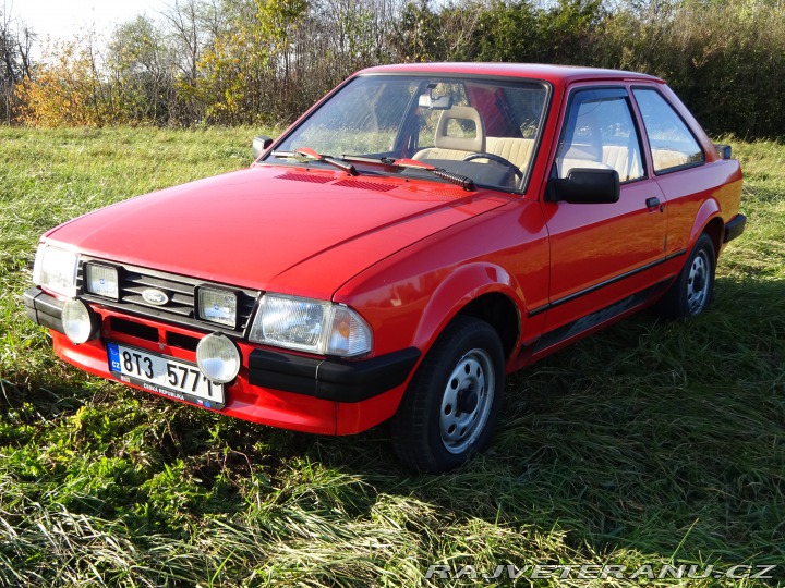 Ford Escort 1300 Mk III TUZEX - AGV