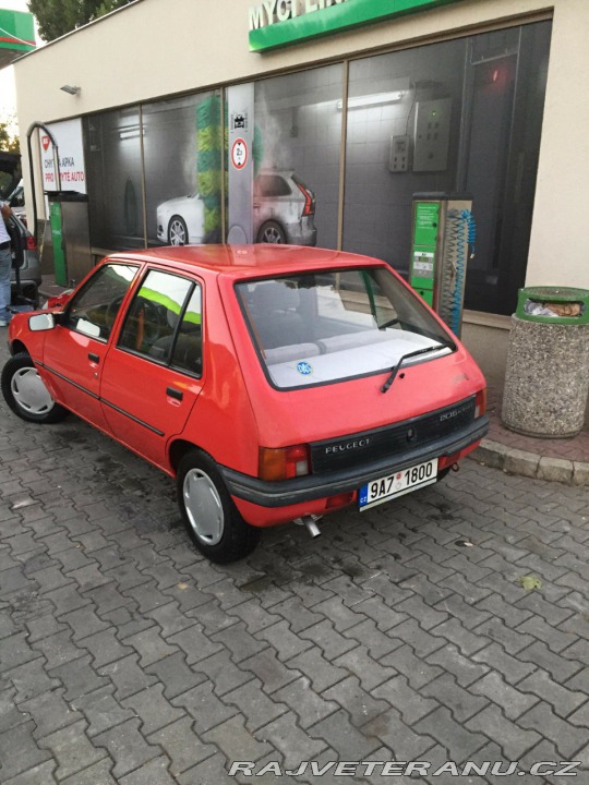 Peugeot 205  1988