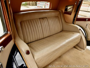 Rolls Royce Phantom 3 Barker Razor Edge (1) 1937