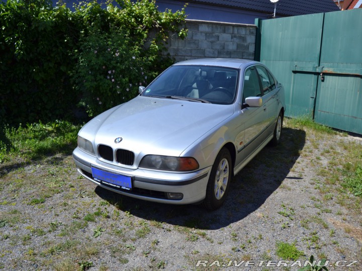 BMW 5 523 i 1.MAJITEL 1997