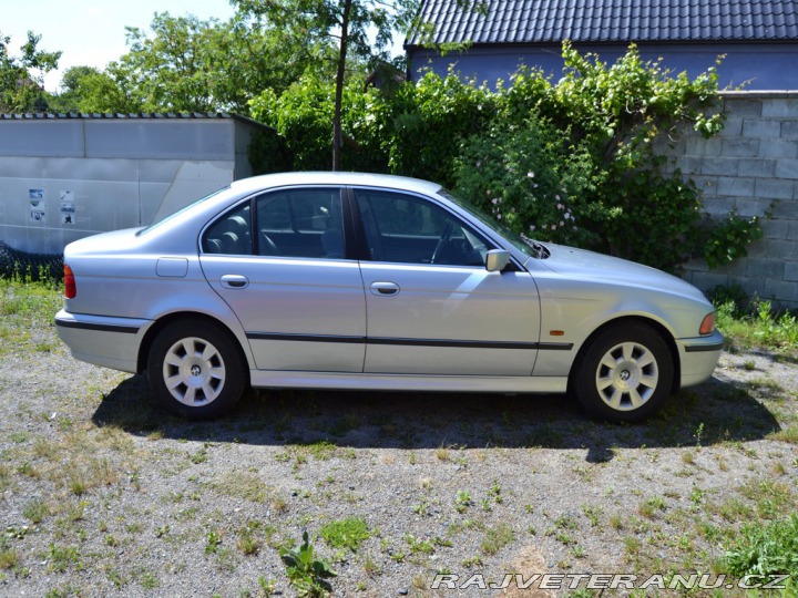 BMW 5 523 i 1.MAJITEL 1997