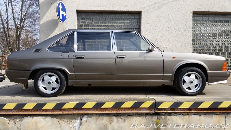 Tatra 613 4 - Mi