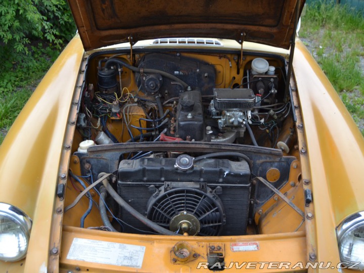 MG MGB GT 1800 1973
