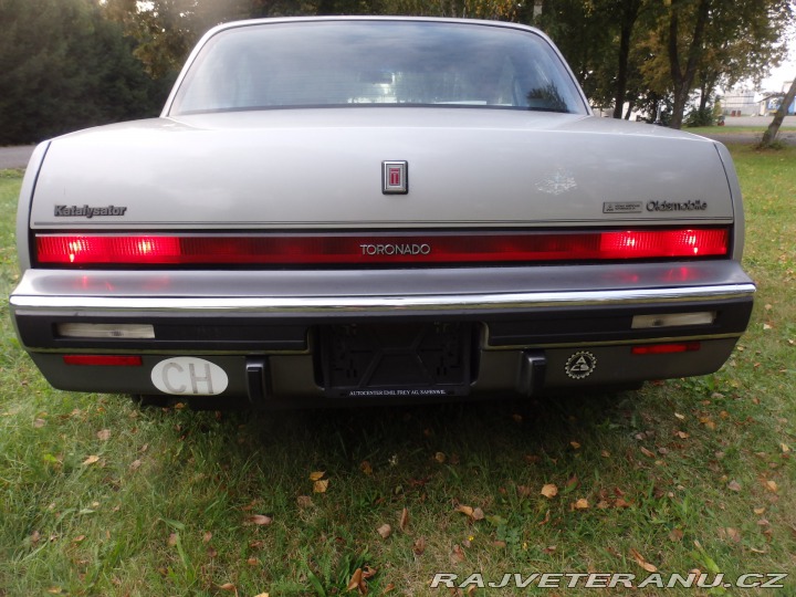 Oldsmobile Toronado  1988