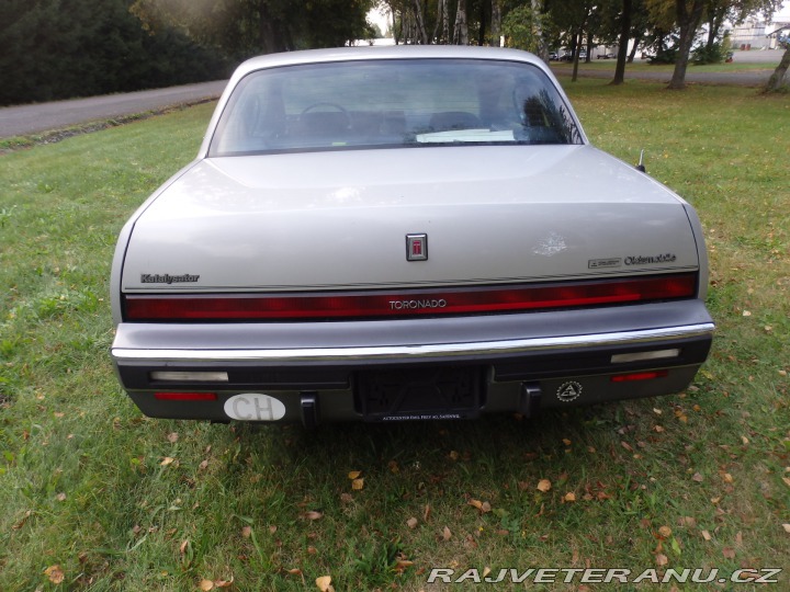 Oldsmobile Toronado  1988