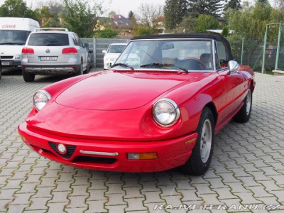 Alfa Romeo Spider Veloce S4 1991 125 koní