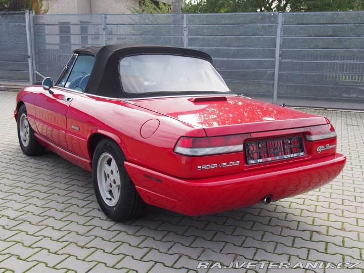 Alfa Romeo Spider Veloce S4 1991 125 koní 1991