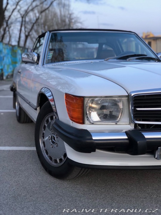 Mercedes-Benz 560 R107 1987