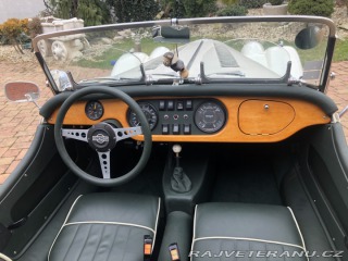 Morgan Plus 8 1975