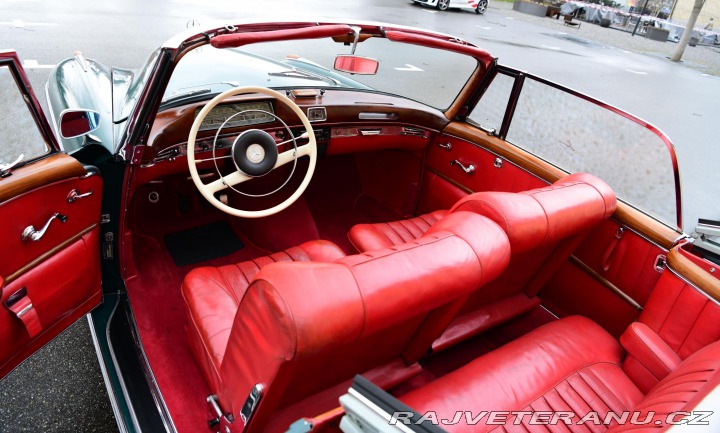 Mercedes-Benz 220 SE Cabriolet (1) 1962