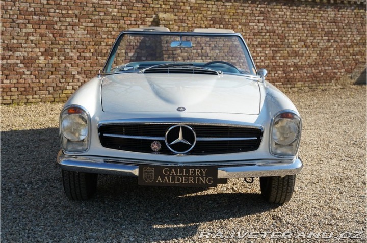 Mercedes-Benz 230 SL Pagoda Hard top 1965