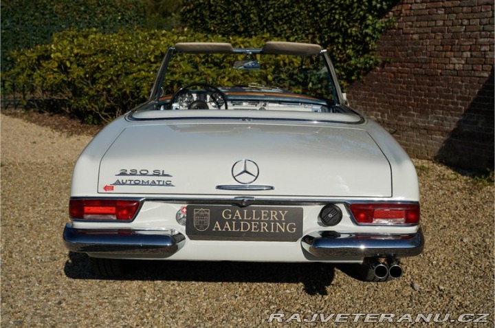 Mercedes-Benz 230 SL Pagoda Hard top 1965