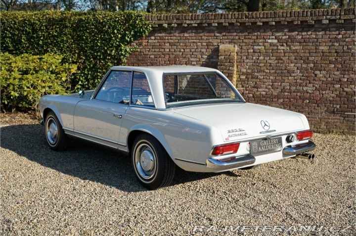 Mercedes-Benz 230 SL Pagoda Hard top 1965