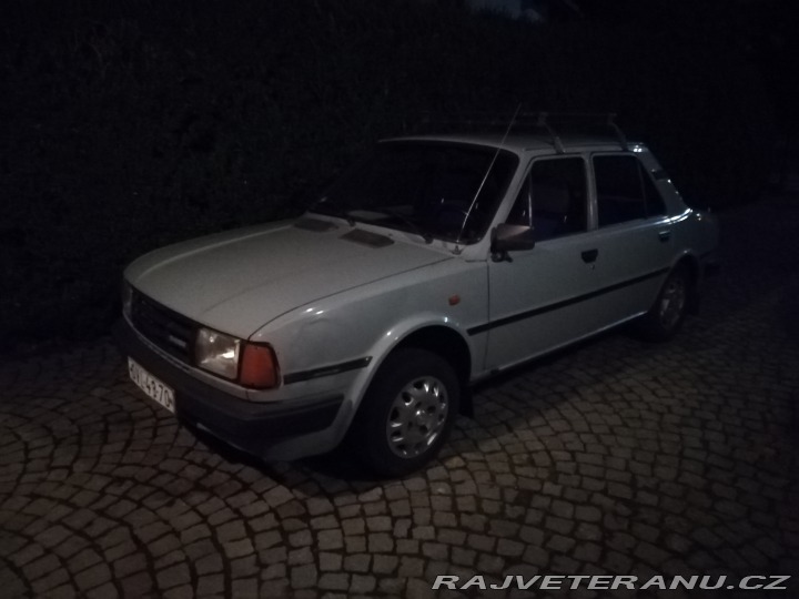 Škoda 120 L + další ND 1987