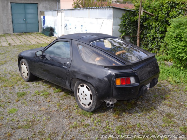 Porsche 928 4.5 V8 MANUÁL 1982