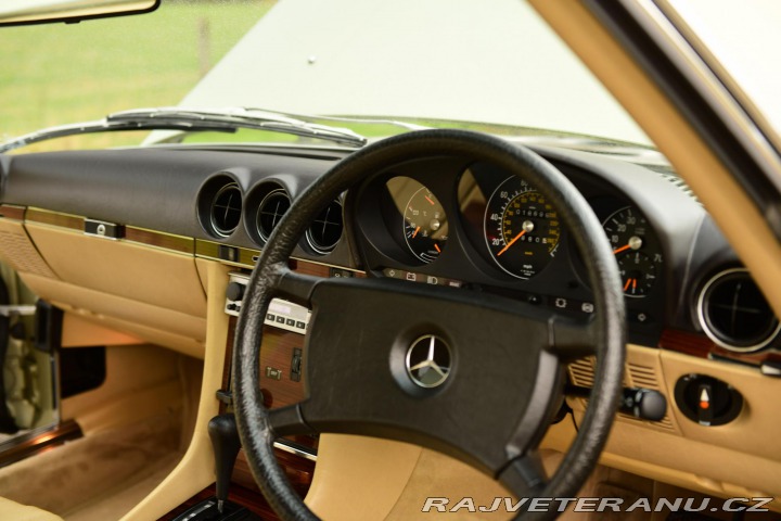 Mercedes-Benz 500 SL Convertable(R 107) (1) 1983