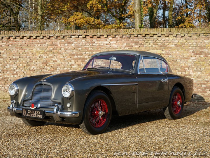 Aston Martin DB 2 FHC Tickford body