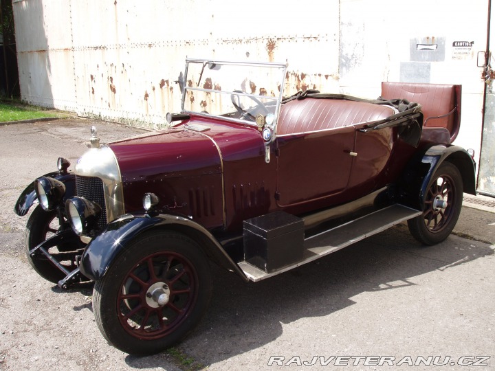Morris Oxford Dickey Bullnose