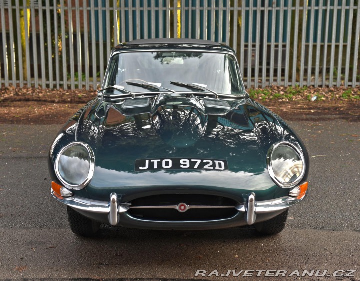 Jaguar E-Type Series 1 (1) 1966