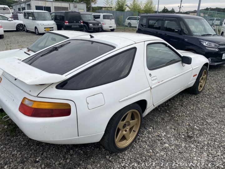 Porsche 928 S4 1991 raritní kombinace 1990