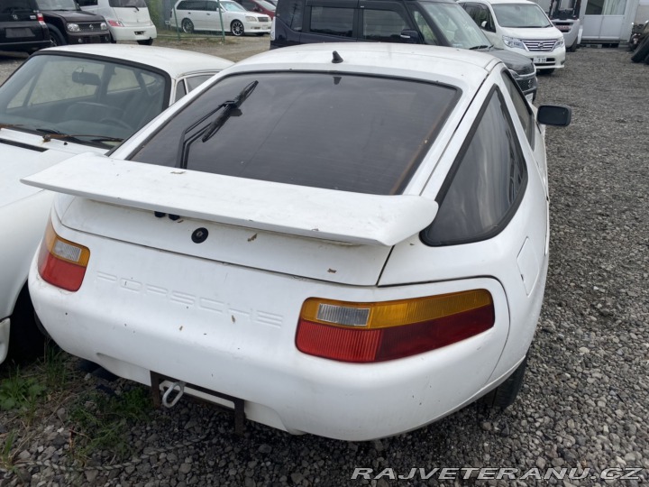 Porsche 928 S4 1991 raritní kombinace 1990