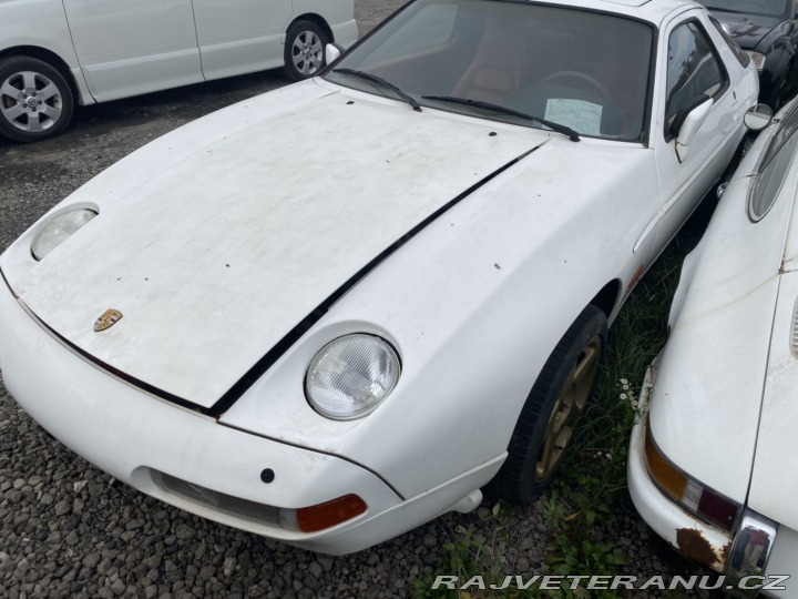 Porsche 928 S4 1991 raritní kombinace 1990