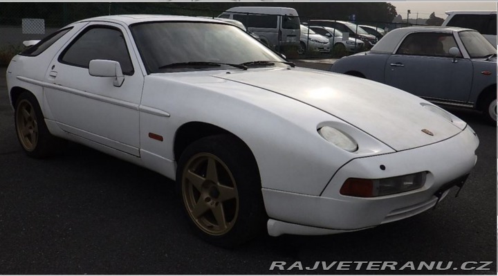 Porsche 928 S4 1991 raritní kombinace 1990