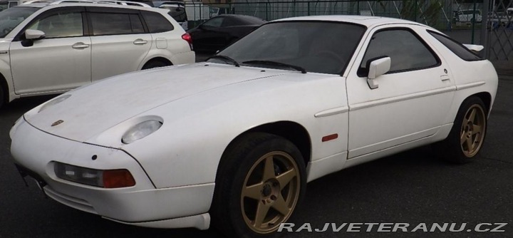 Porsche 928 S4 1991 raritní kombinace 1990