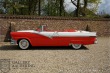 Ford Fairlane Sunliner SLEVA!