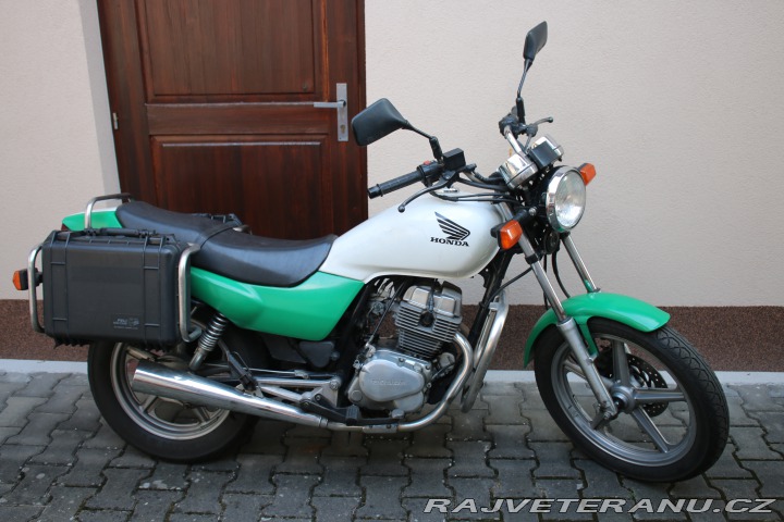 Honda CB 250 MC26P - Policie ČR 2000